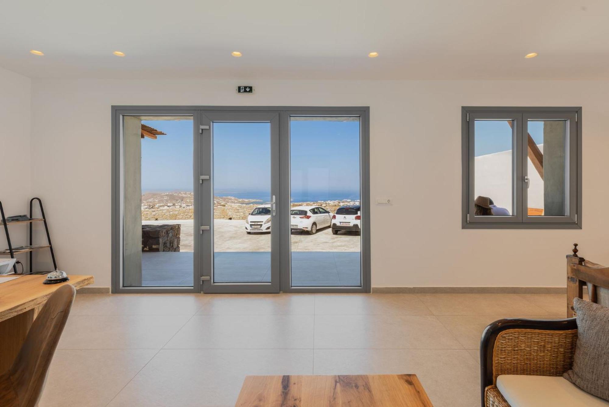Sunset Hill Suites Mykonos Town エクステリア 写真