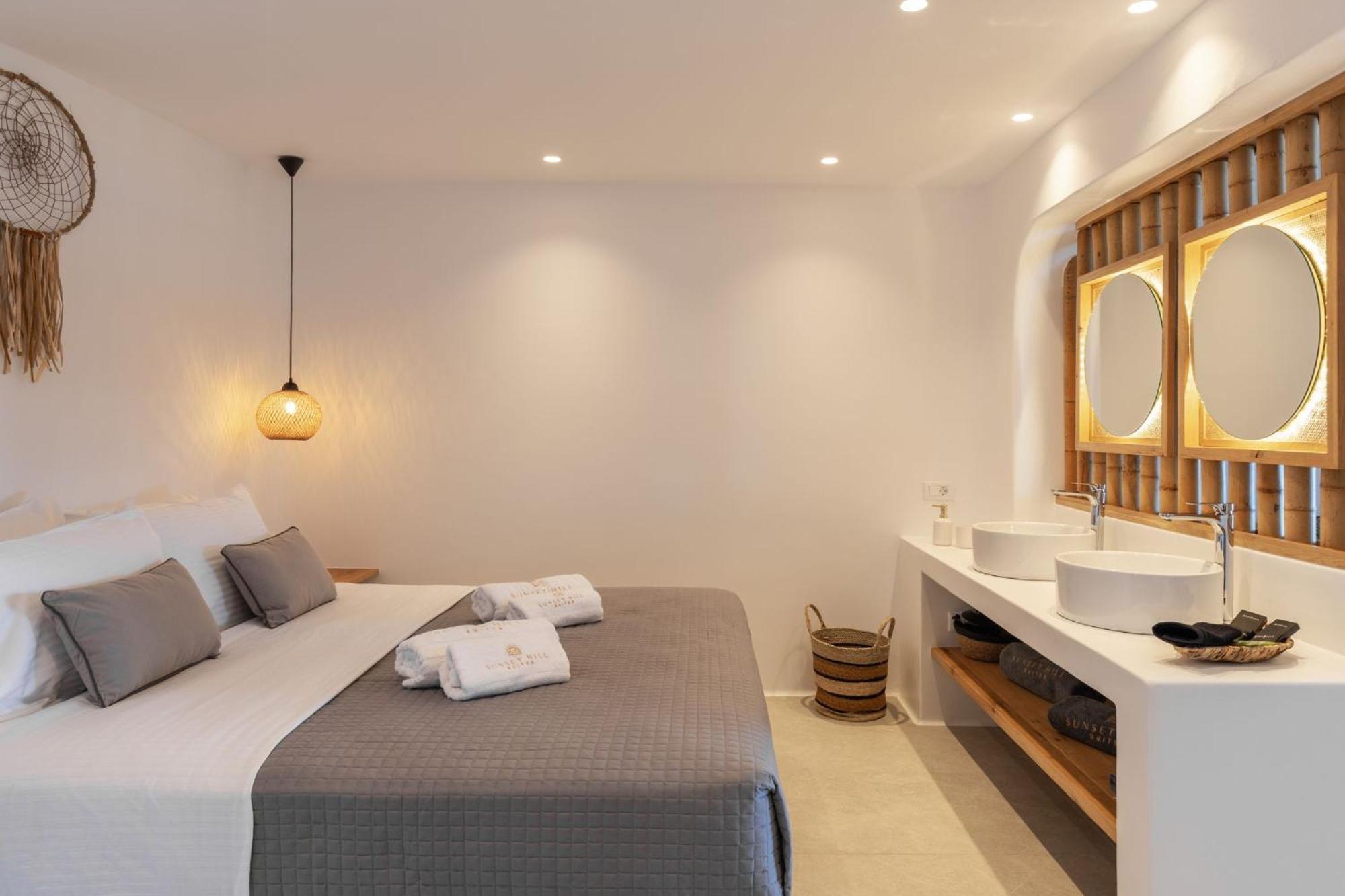 Sunset Hill Suites Mykonos Town エクステリア 写真