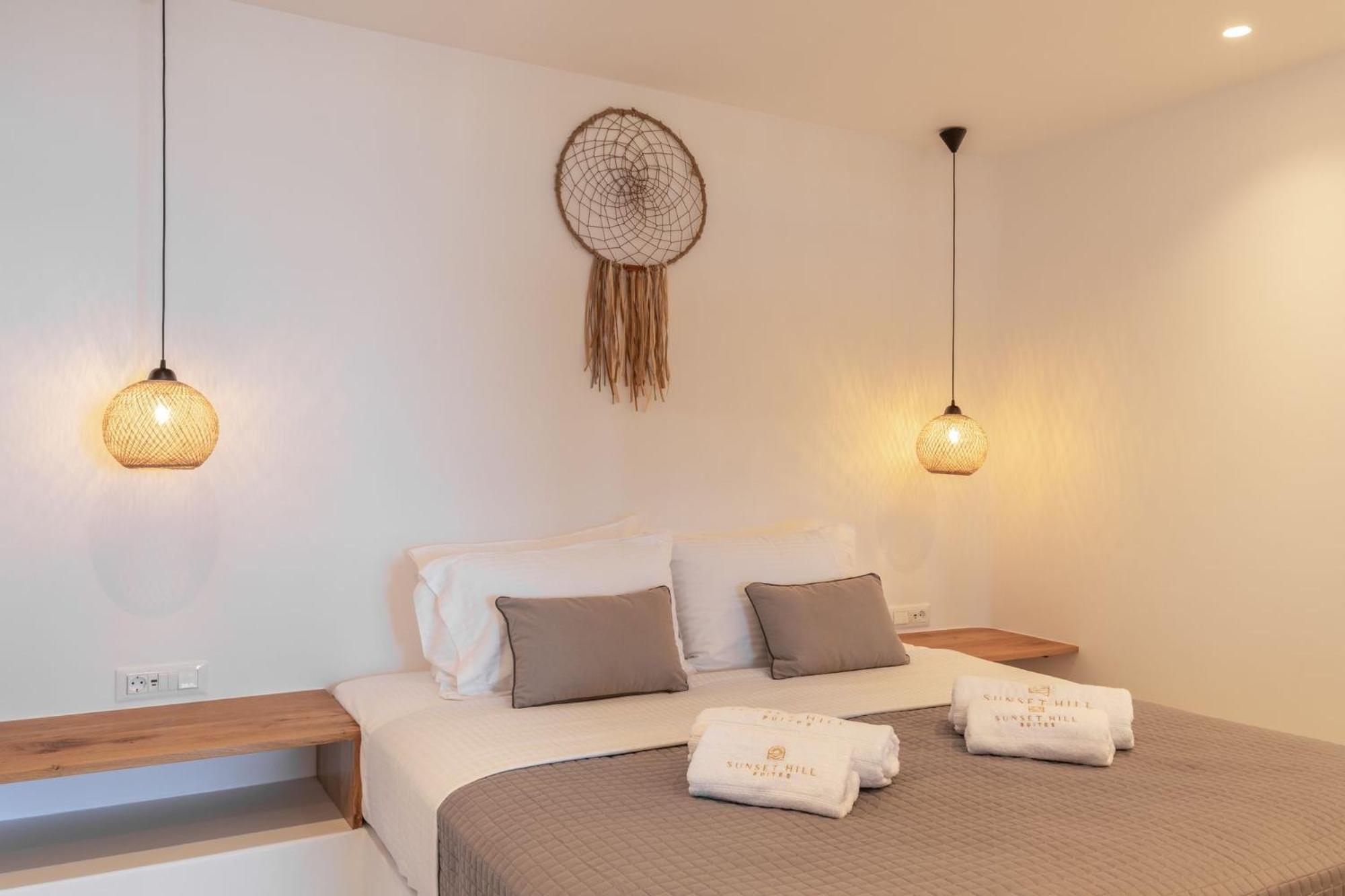 Sunset Hill Suites Mykonos Town エクステリア 写真