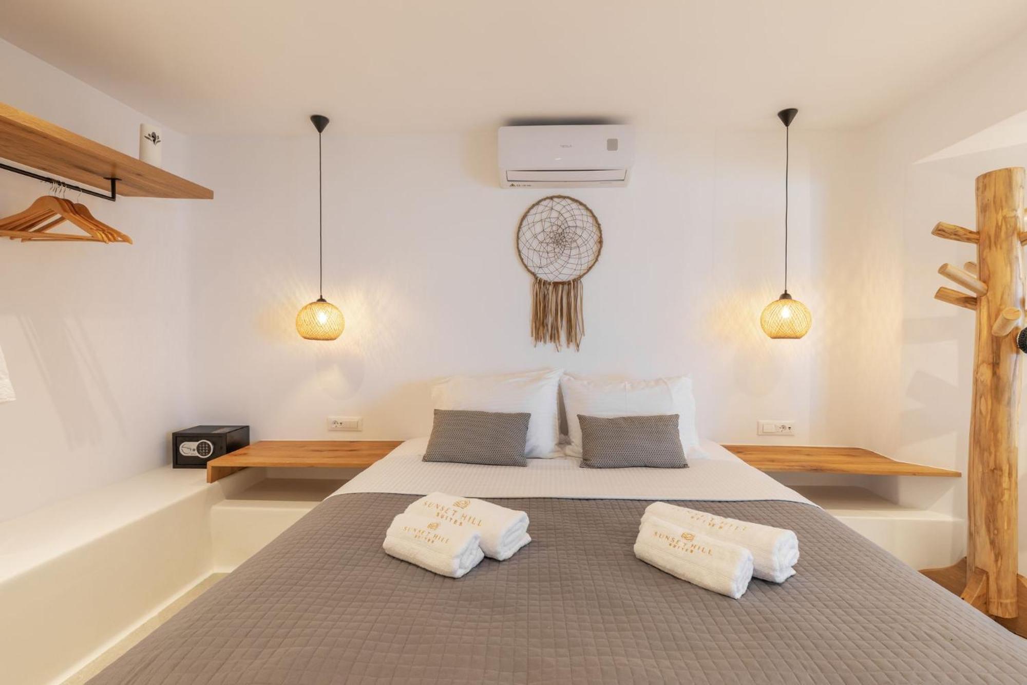 Sunset Hill Suites Mykonos Town エクステリア 写真