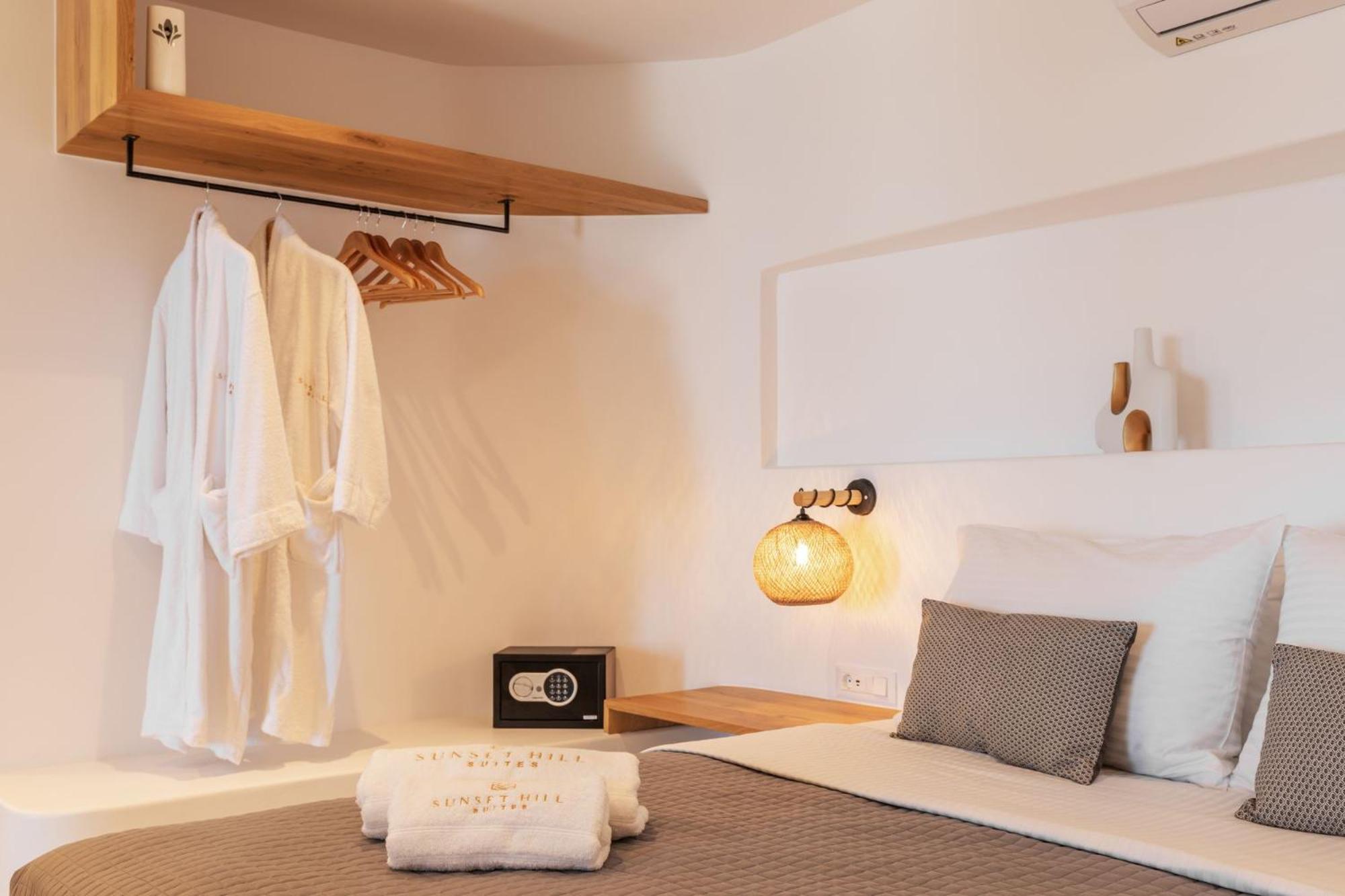 Sunset Hill Suites Mykonos Town エクステリア 写真