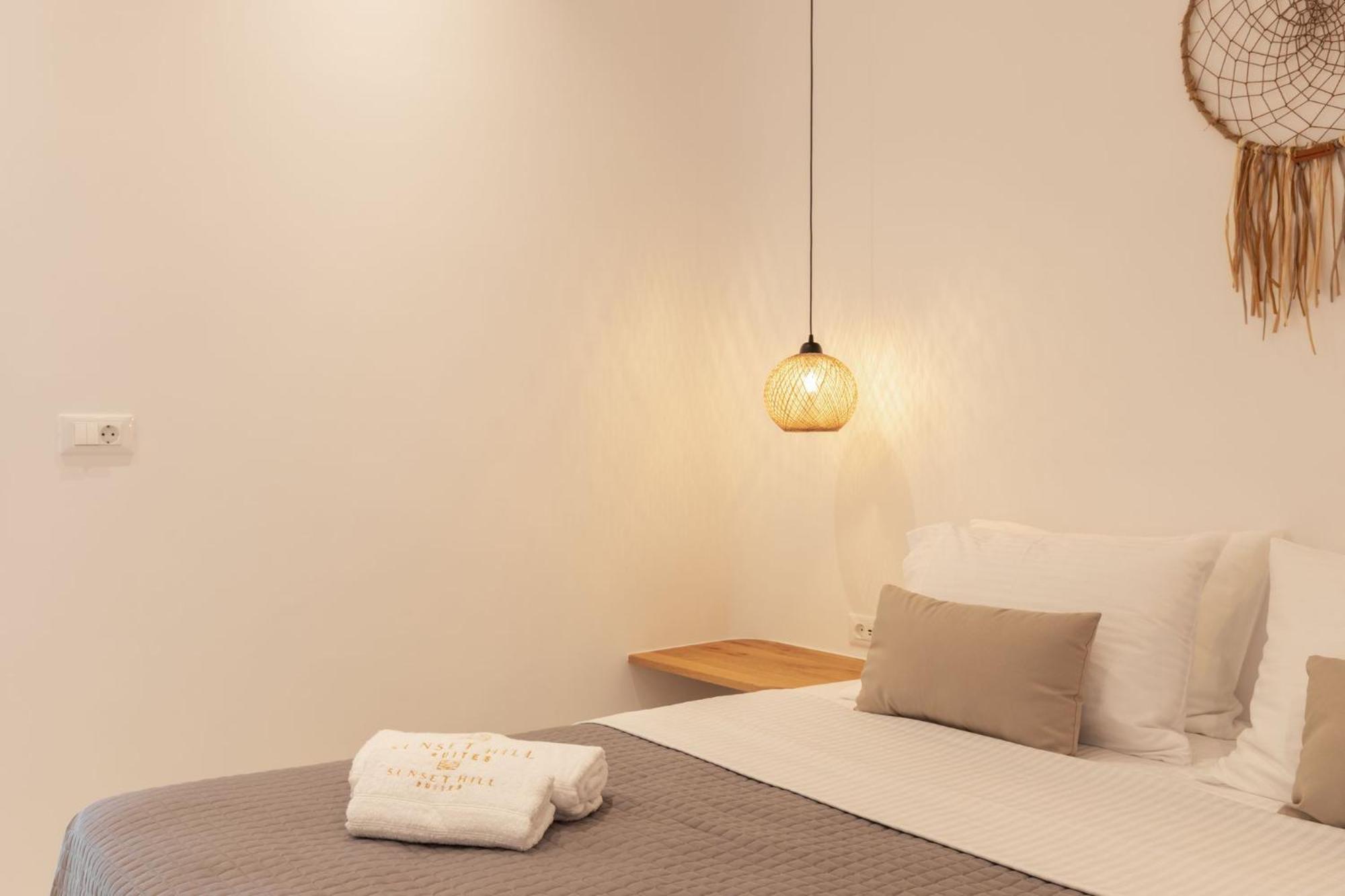Sunset Hill Suites Mykonos Town エクステリア 写真